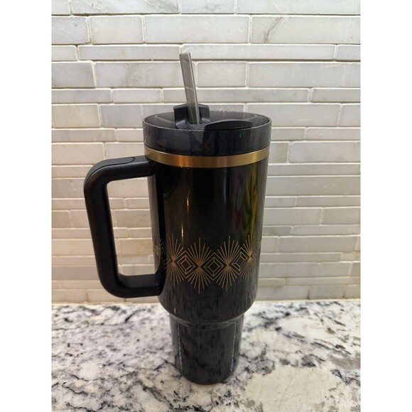 Stanley Deco Collection Gloss Black The Flowstate Quencher H2.0 40oz Tumbler - Picture 4 of 6